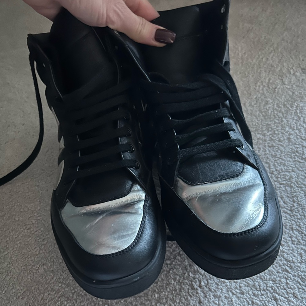 Authentic GUCCI HIGH TOP CONTRAST PADDED LEATHER SNEAKER, 7G - Picture 3 of 14